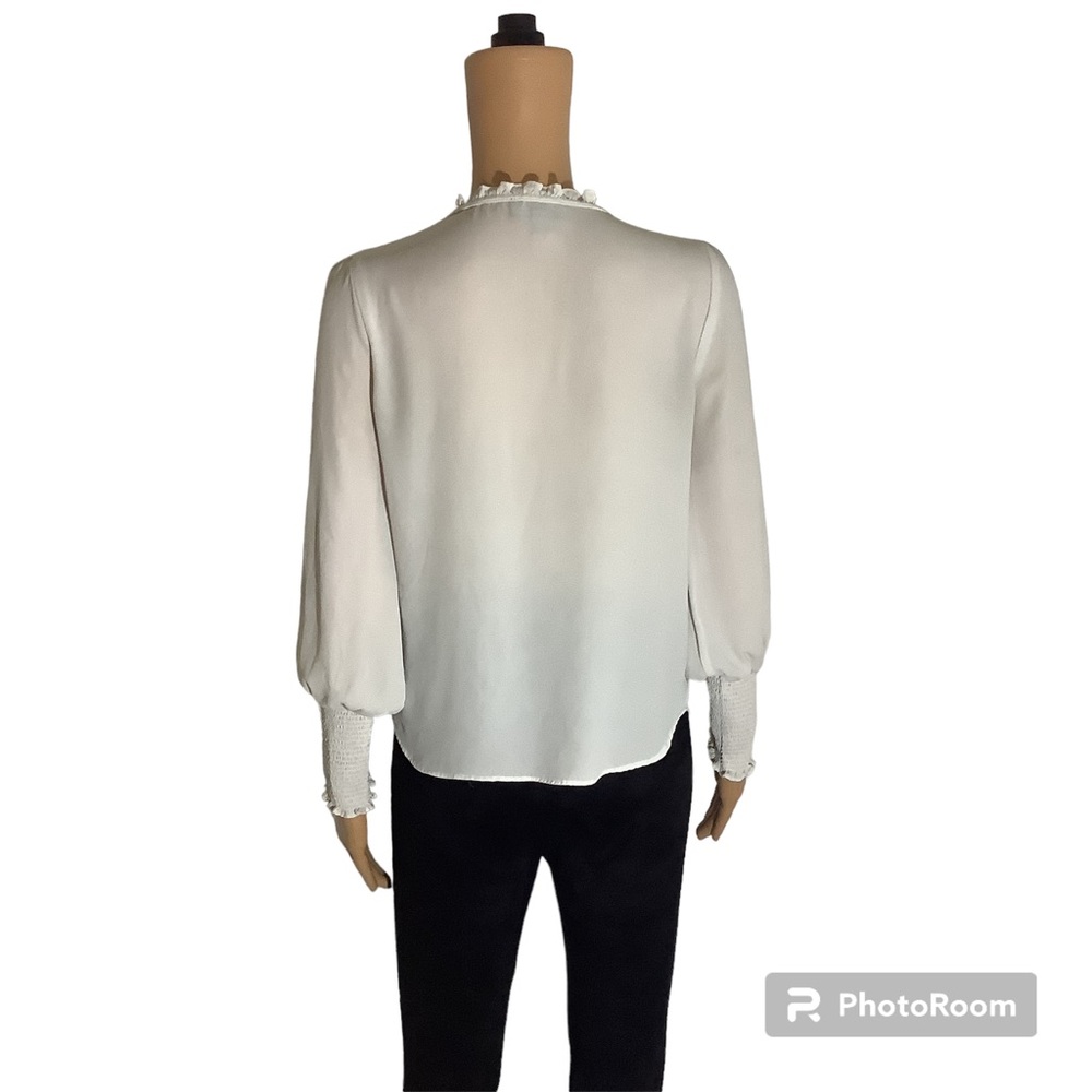 Tahari blouse